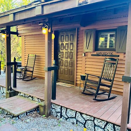 Tiny House, Wifi,Hot Tub,Secluded Villa Cosby Екстериор снимка