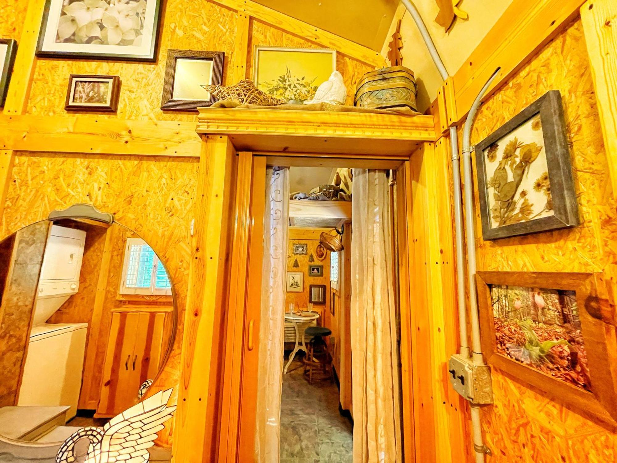 Tiny House, Wifi,Hot Tub,Secluded Villa Cosby Екстериор снимка