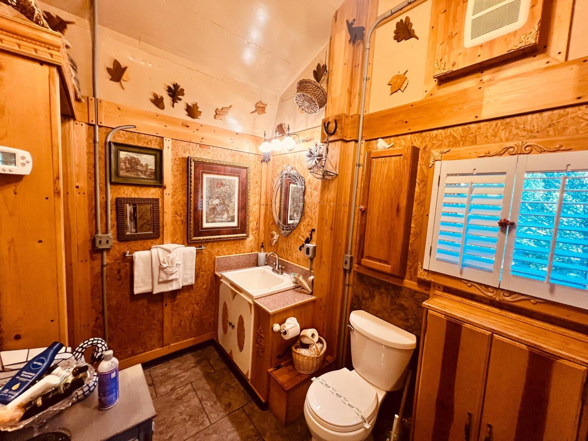 Tiny House, Wifi,Hot Tub,Secluded Villa Cosby Екстериор снимка